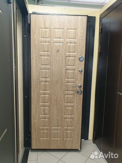 Дверь входная