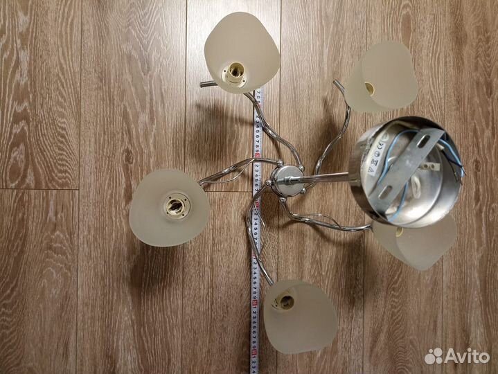 Продаётся люстра