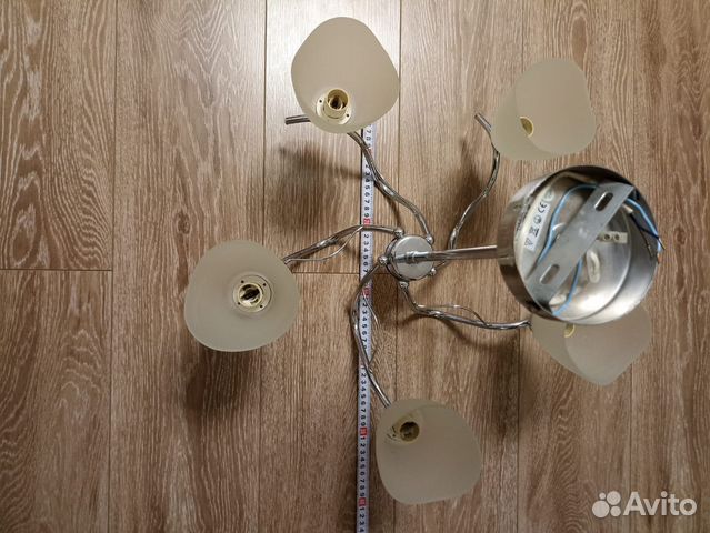 Продаётся люстра