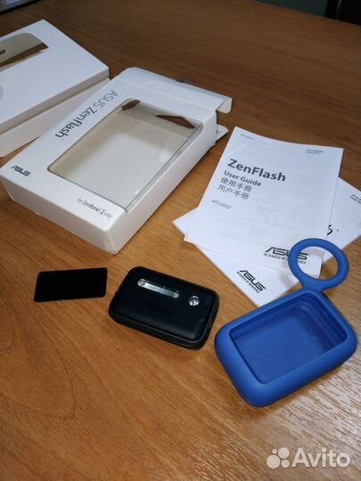 Ксеноновая вспышка для смартфона Asus Zenflash 2