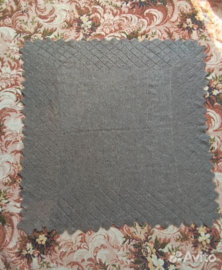 Пуховый платок шаль