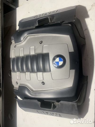 Декоративная накладка двигателя Bmw 5 e60 N62