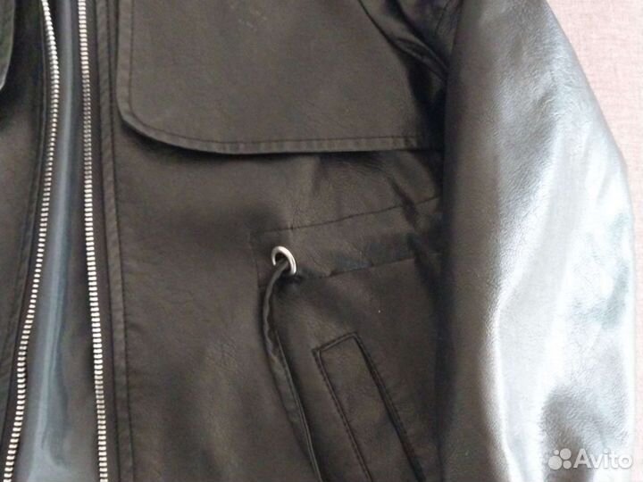 Плащ для девочки 140 размер. Б/у