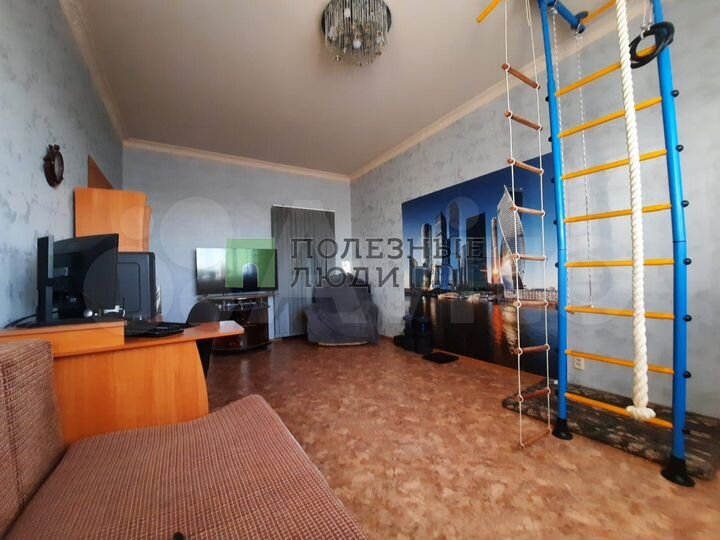 2-к. квартира, 61 м², 4/9 эт.