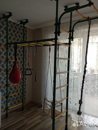 Спортивный комплекс, шведская стенка