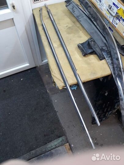 Камри 50 Молдинг стекла двери Левой Camry 11-18