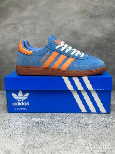 Кроссовки adidas spezial