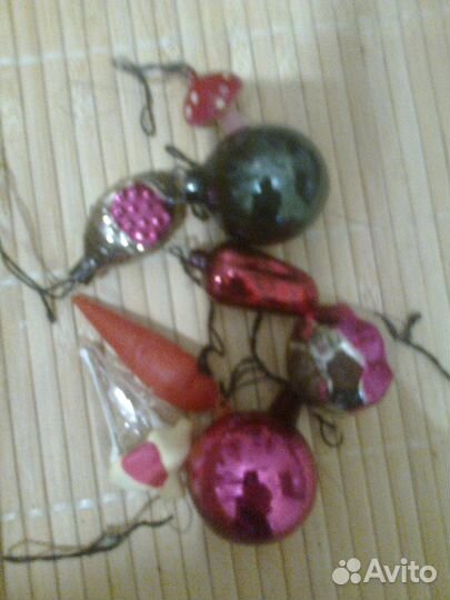 Новогодние игрушки старинные (мелкие) продам