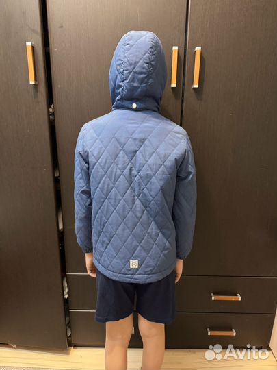 Весенняя куртка на мальчика 134см