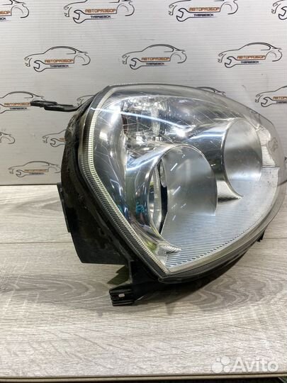 Правая фара Приора 2 б/у