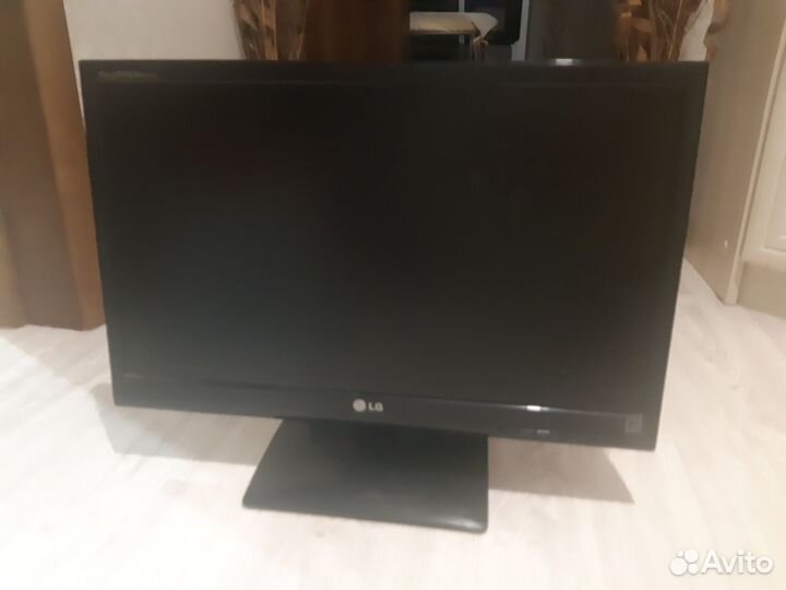 Продается Монитор LG E2241