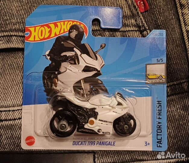 Hot Wheels Treasure Hunt Ducati 1199 Panigale