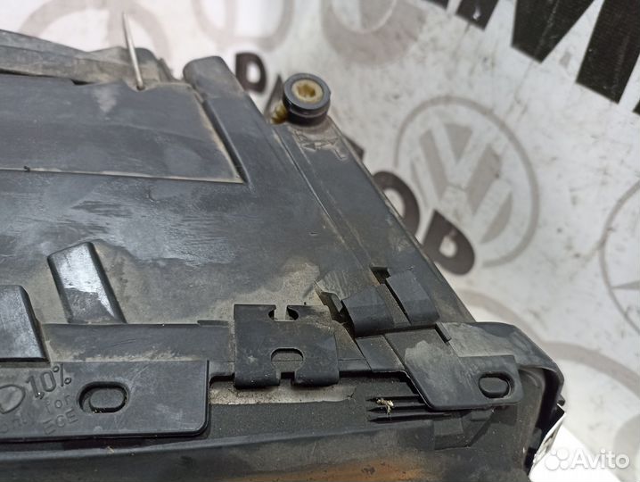 Фара правая Audi A8 D2