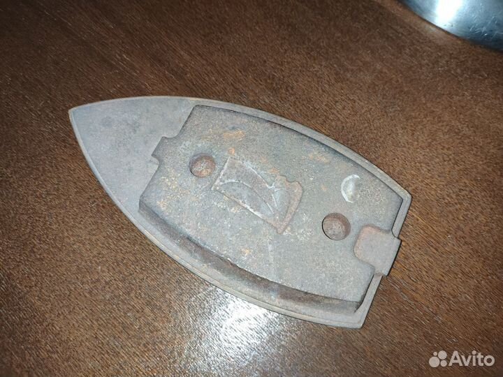 Утюг тяжелый