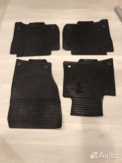 Автомобильные коврики Volkswagen Touareg