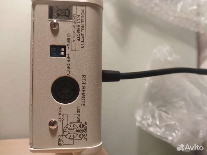 Студийный микрофон новый