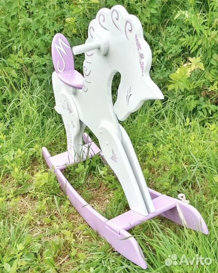 Детская качалка лошадь