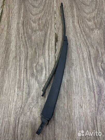 Поводок дворника задний Volkswagen Golf 5 хетчбэк