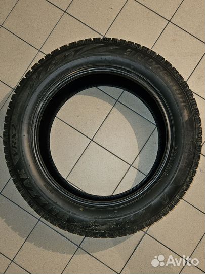 Bridgestone Blizzak VRX2 235/55 R18