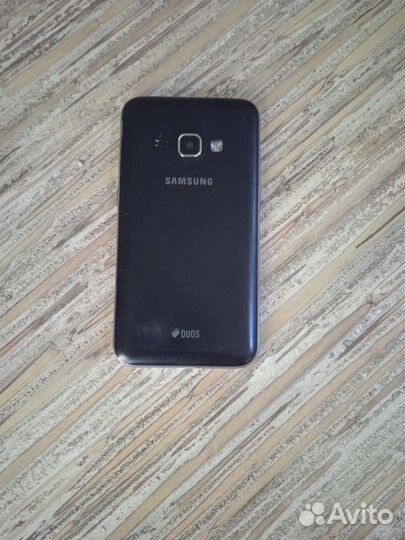 Телефон Samsung