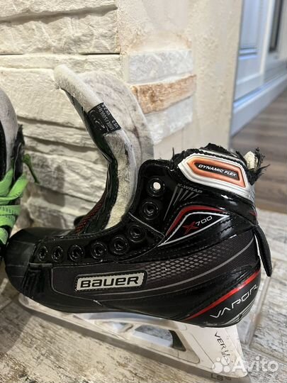 Хоккейные коньки bauer vapor x700