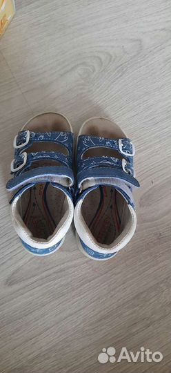 Сандалии котофей 25