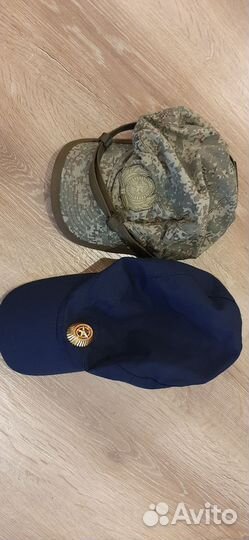 Кепка офисная и зеленая военные