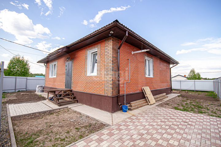 Дом 98 м² на участке 5 сот.