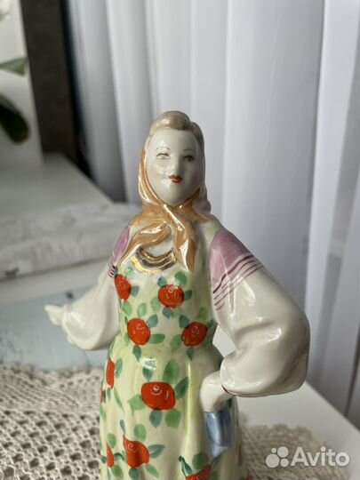 Статуэтка Плясунья (Дулево)