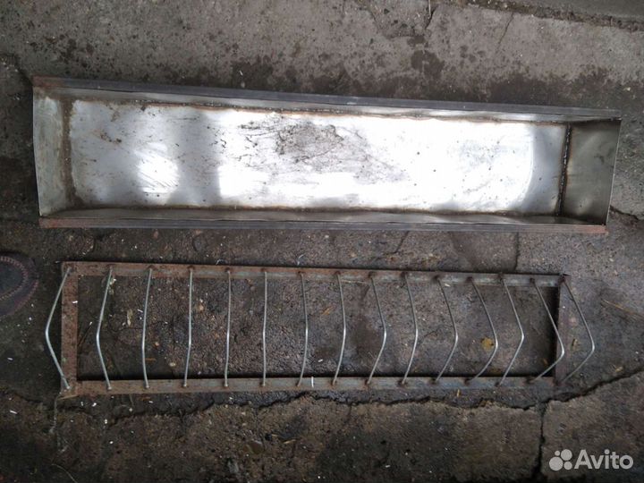 Кормушка для с/х птицы