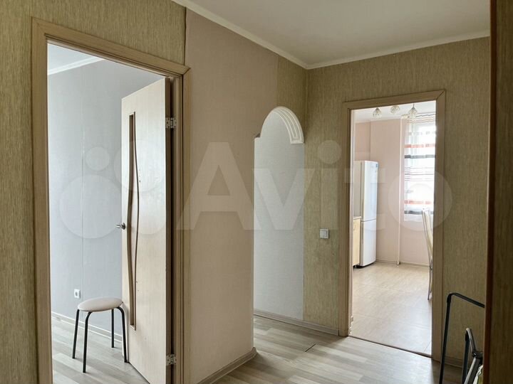 2-к. квартира, 54 м², 3/17 эт.