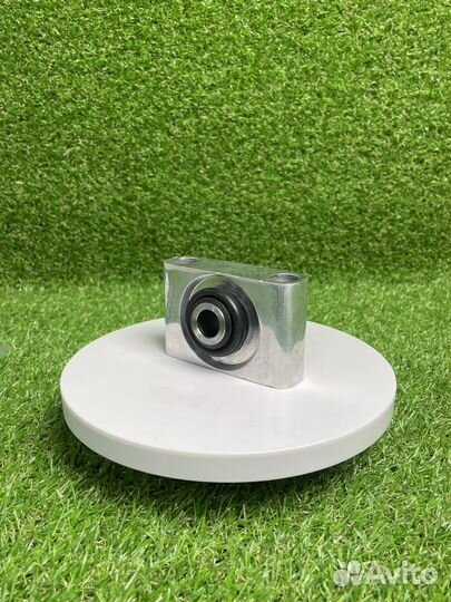 Ford CB5Z5A638A Сайлентблок заднего верхнего рычаг