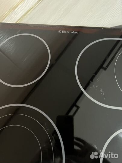 Варочная панель электрическая electrolux