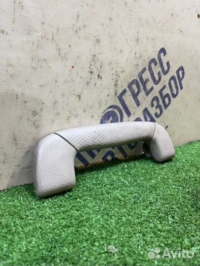 Ручка потолка передняя правая Ssangyong Rexton