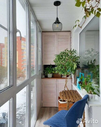 Отделка балкона