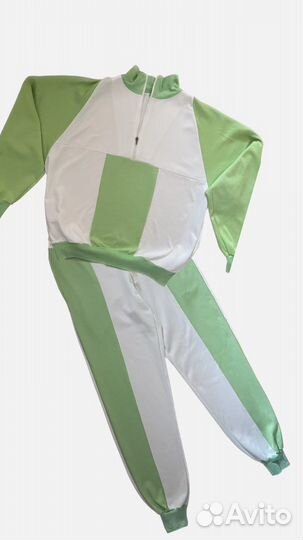 Спортивный костюм женский размер 46-48