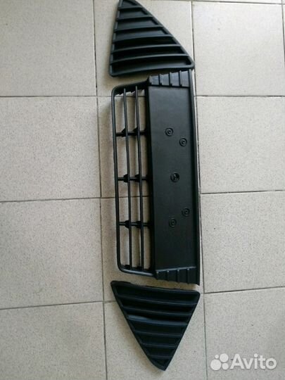 Решетка бампера Форд фокус 3