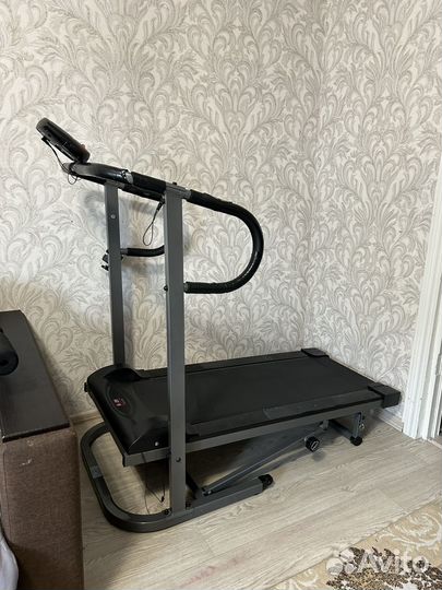 Беговая дорожка механическая