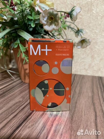 Escentric molecules 01 mandarin