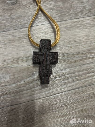 Крест - подвеска для авто