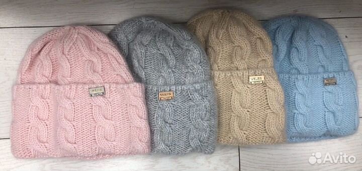 Шапка женская вязаная