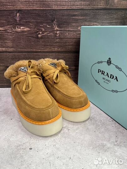 Лоферы Prada зима с мехом