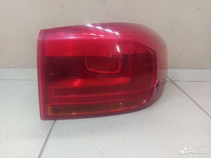 Фонарь правый Фольксваген Тигуан