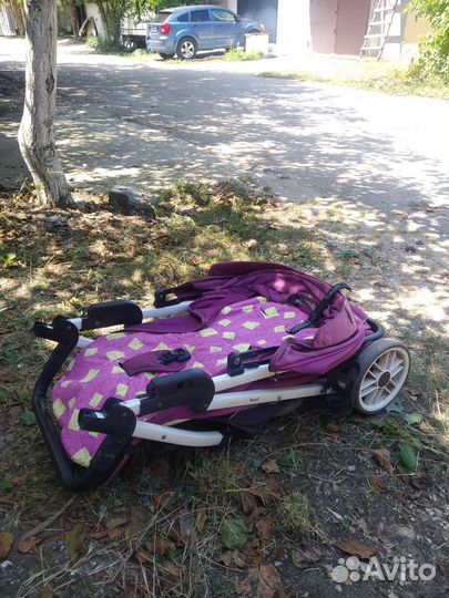Прогулочная коляска