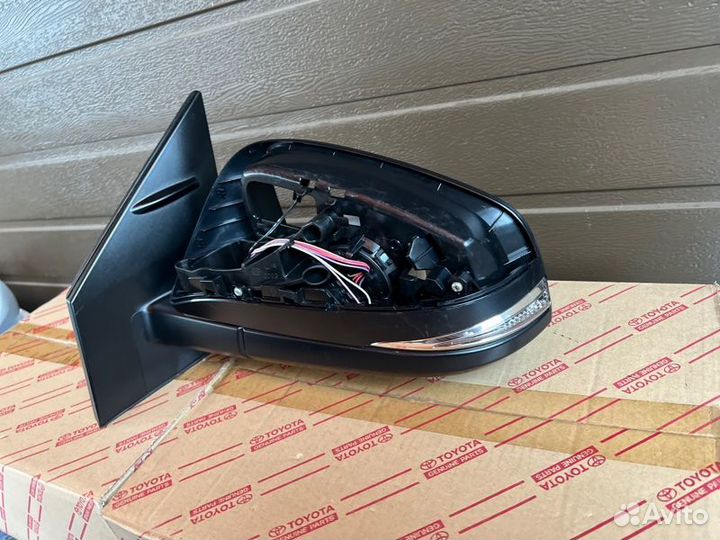 Зеркало заднего вида боковое Toyota Rav 2012-2018