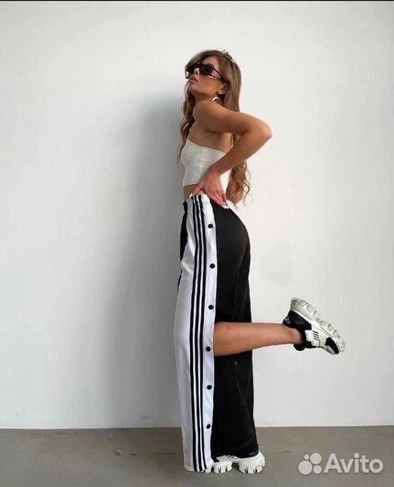 Брюки клеш женские на клепках 44-46