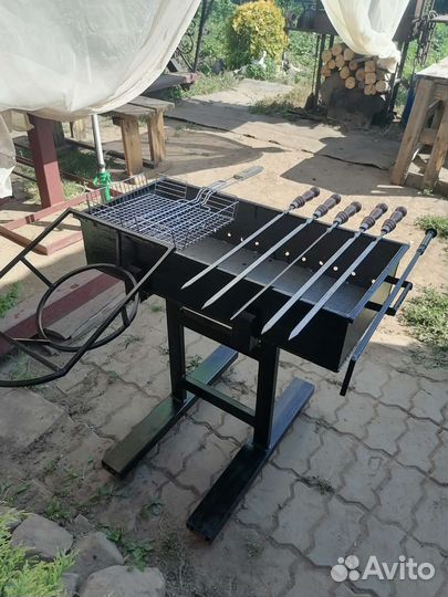 Мангал с подказанником съёмный