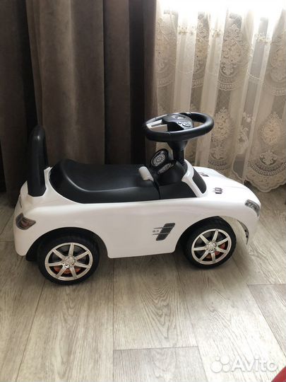 Машинка каталка толокар