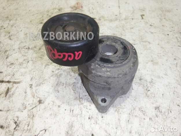 Ролик натяжителя ремня 31170rlfj01