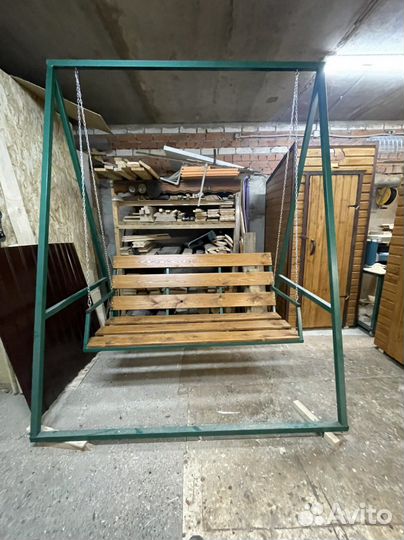 Качель уличная